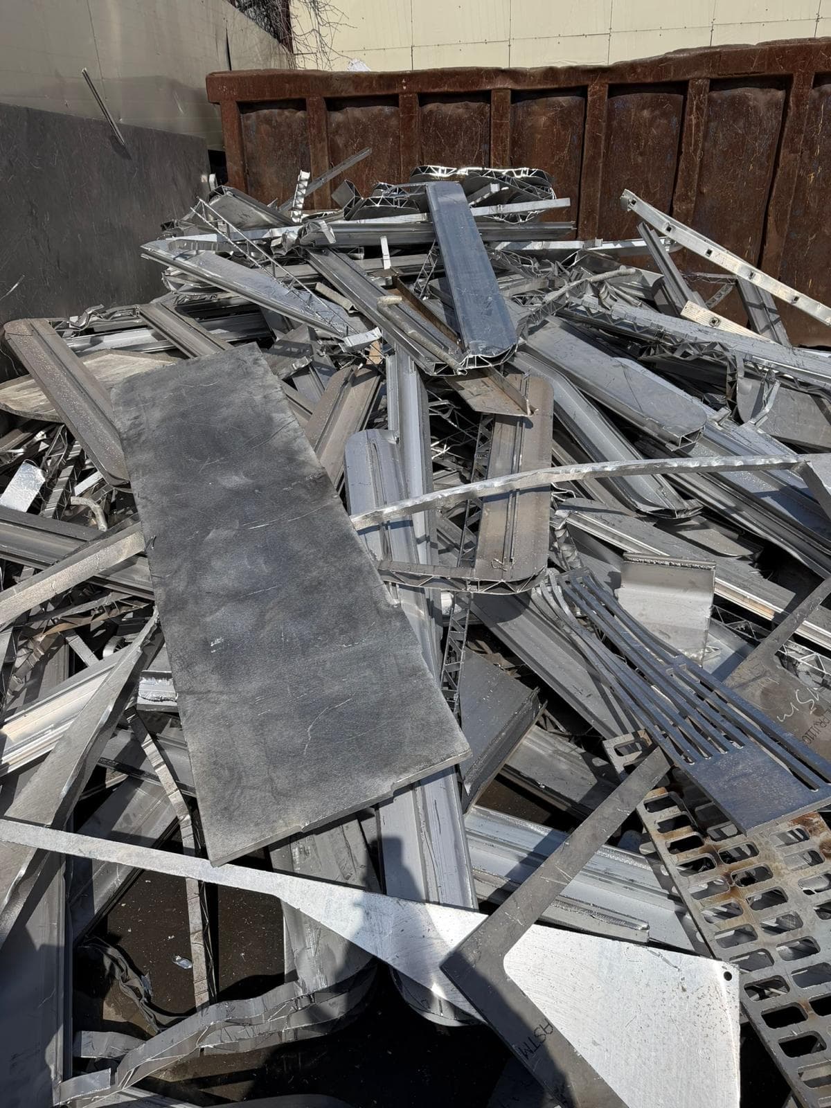 Mixed Aluminium Extrusion Scrap